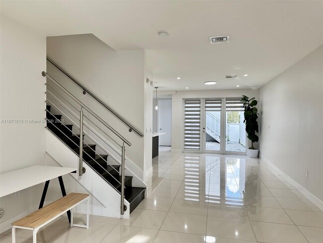 Photo - 6315 NW 105th Ct