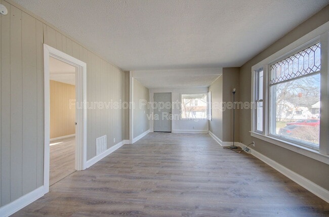 Photo - 920 Jasper St Unit 1