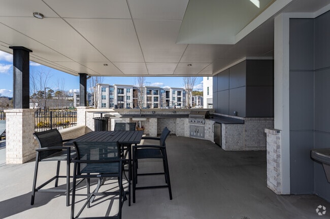Outdoor Kitchen