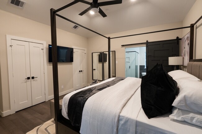 Photo - 10023 Piping Rock Ln