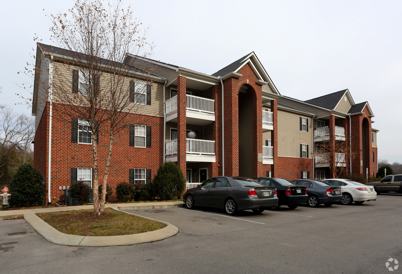 Hermitage Manor and Autumn Woods Terrace - Hermitage Manor and Autumn Woods Terrace Apartments