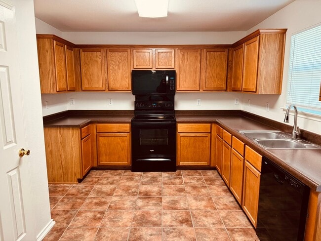 Photo - 3 Bedroom/2.5 Bath Springwood Subdivision