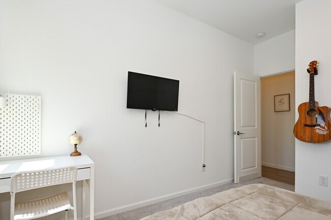 Photo - 3057 Pensacola Dr