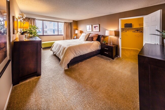 Photo - One Lytle Place