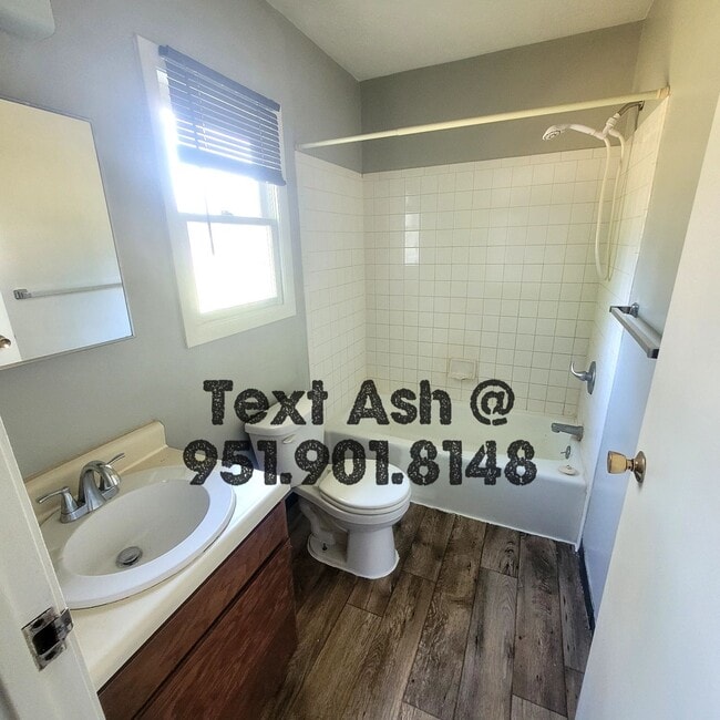 Photo - 1226 W 13th St