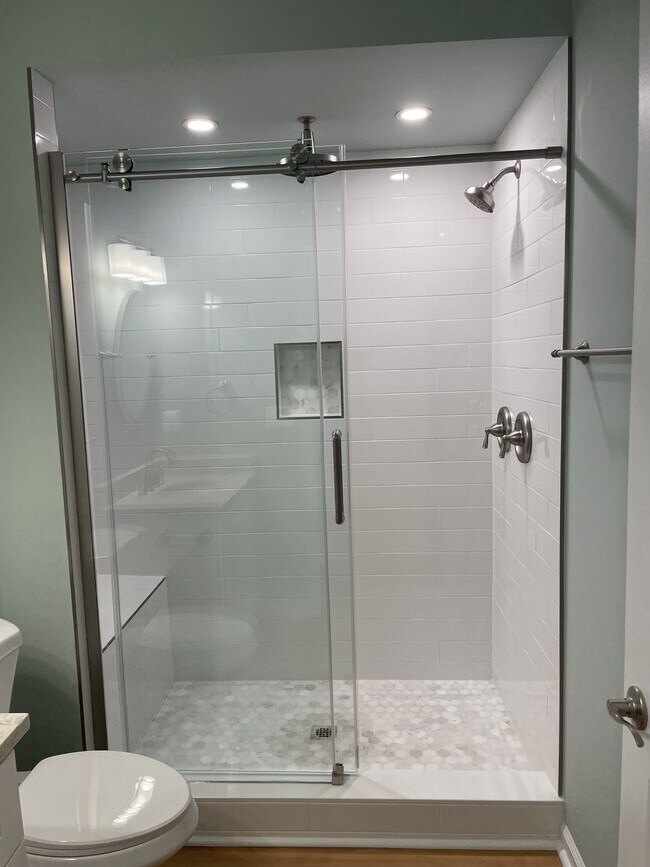 Photo - 1337 Wimbledon Way