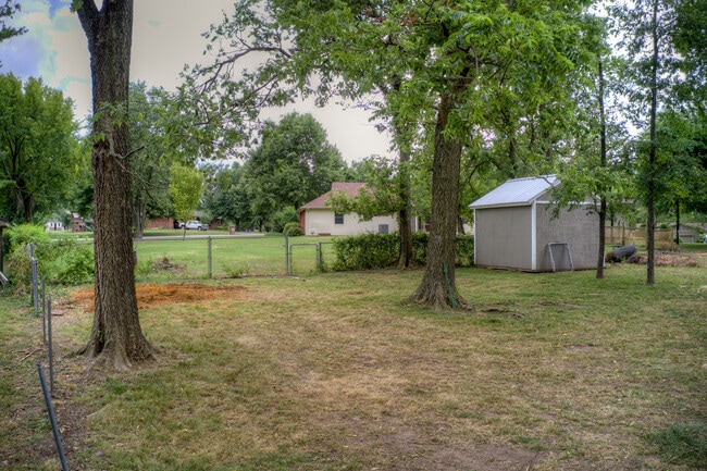 Back Yard - 202 Split Rail Dr