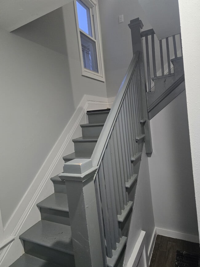 Photo - 1106 Portage Ave