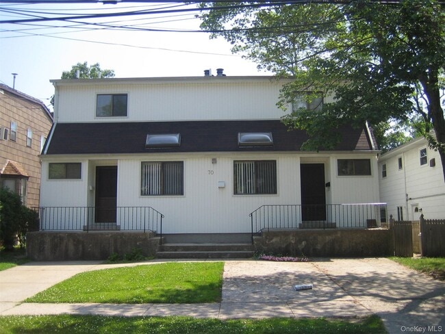 Building Photo - 70 Hickory Rd