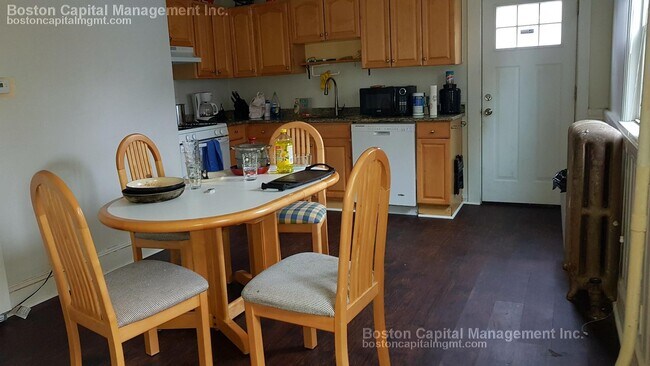 Photo - 78 Linden St Unit 1