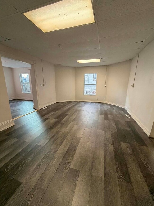 Photo - 210&amp;210 1/2 S Pearl Unit 210 S Pearl