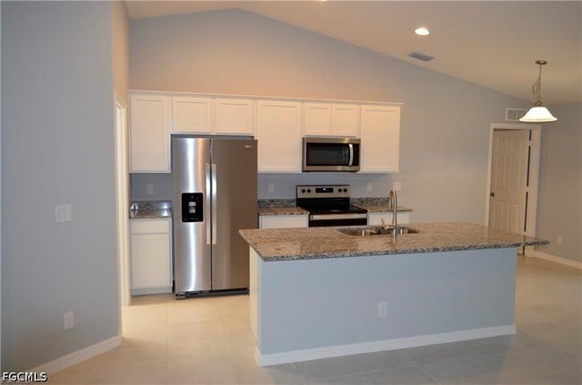 Photo - 1127 NE 10th St