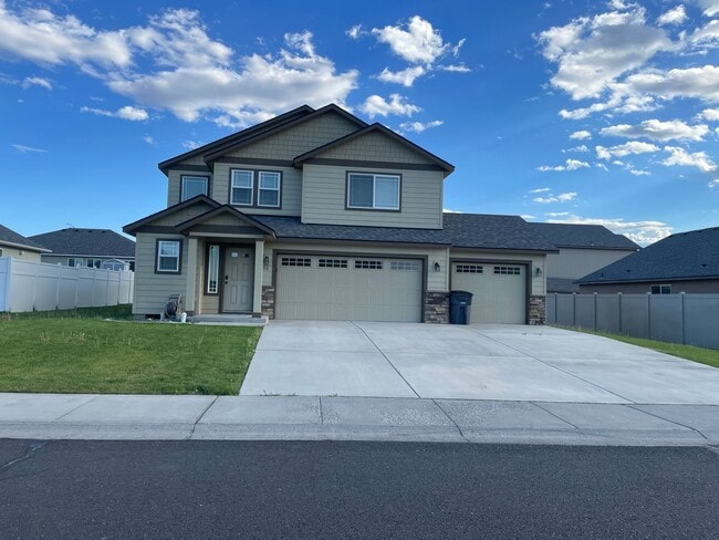 Building Photo - House in Ephrata for Rent