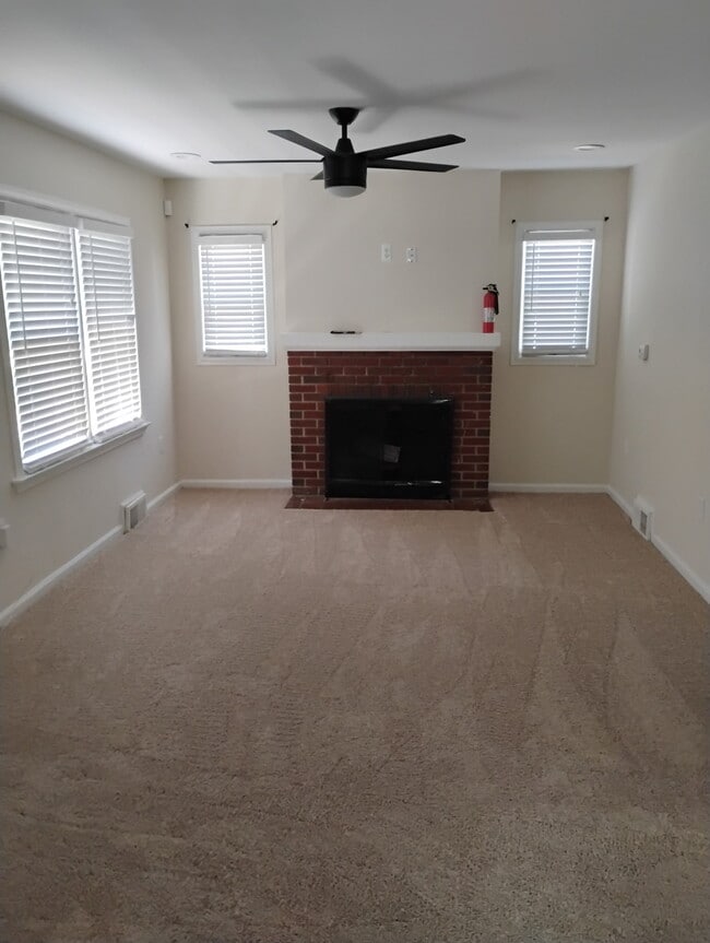 Photo - 4222 Elderon Ave