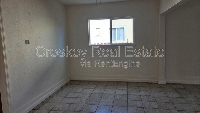 Photo - 126 W 10th St