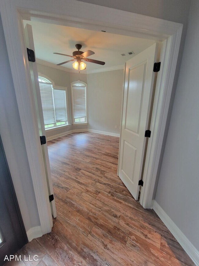 Photo - 4 br, 2 bath House - 103 Canvasback Cove