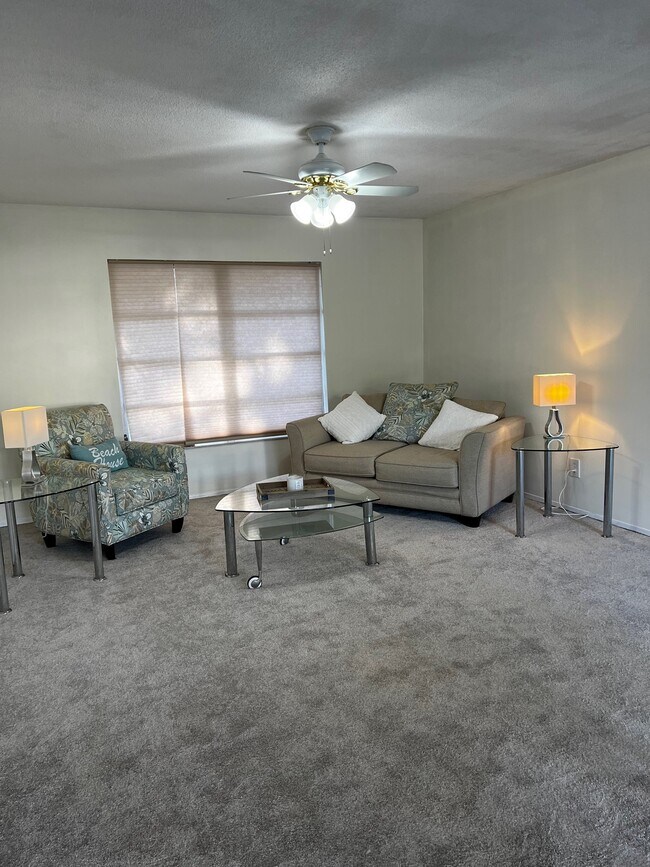 Living Area - 206 Elliot Ave Condo Unit #137