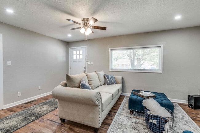 Photo - 3929 Winfield Ave