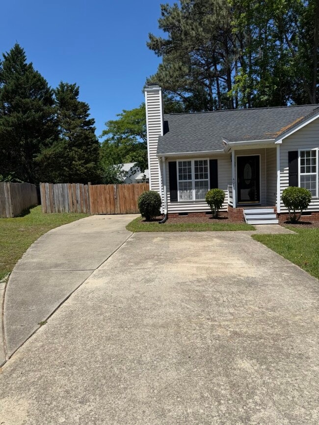 Photo - 401 Flagg Rd