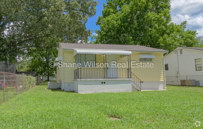 Building Photo - 804 Henderson Ave Rental