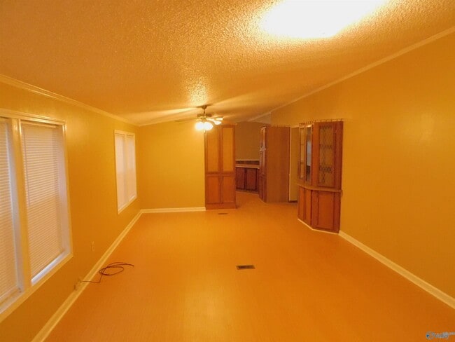 Photo - 498 Berry Hollow Rd