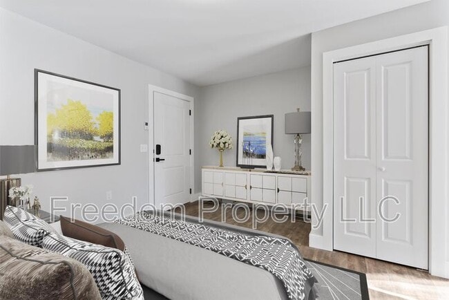 Photo - 969 Hopmeadow St Unit 205