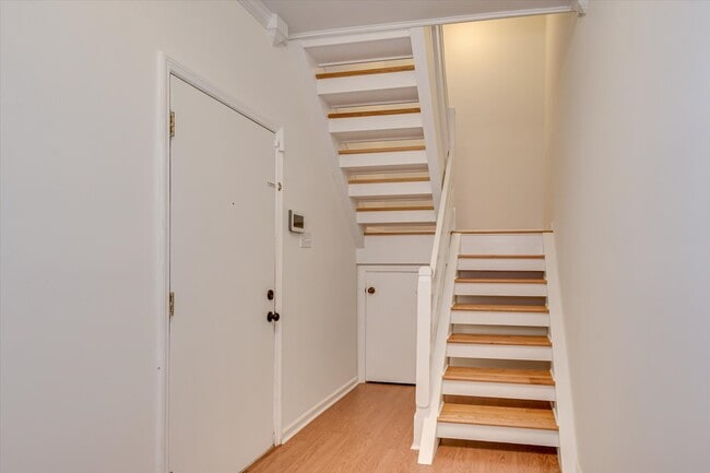 Photo - 106 Riverbend Dr