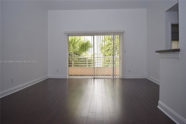 Photo - 3413 NW 44th St Unidad 206