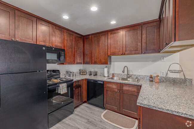 2BR, 2BA - 960SF - Kitchen - Country Club Villas