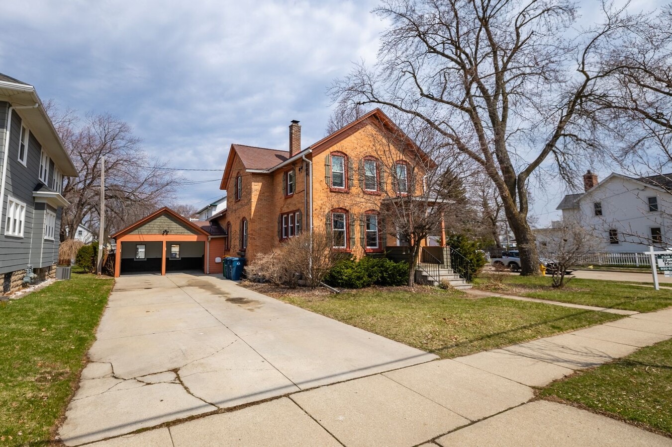 Photo - 476 Linden St Unit 35 W 12th St