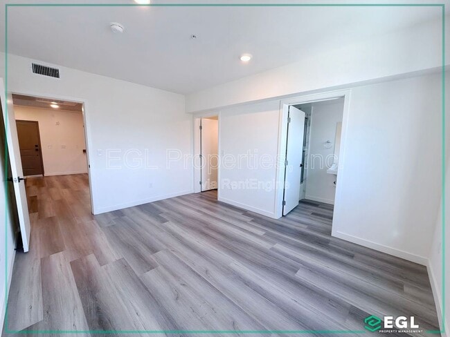 10505 Hawthorne
