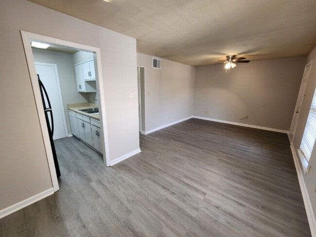 111 Barton St Unit 111 Barton Street #48
