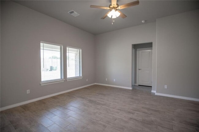 Photo - New Build + Norman Schools + Storm Shelter + 3 bedrooms