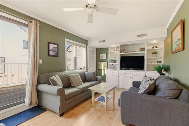 Photo - 216 Goddard Row