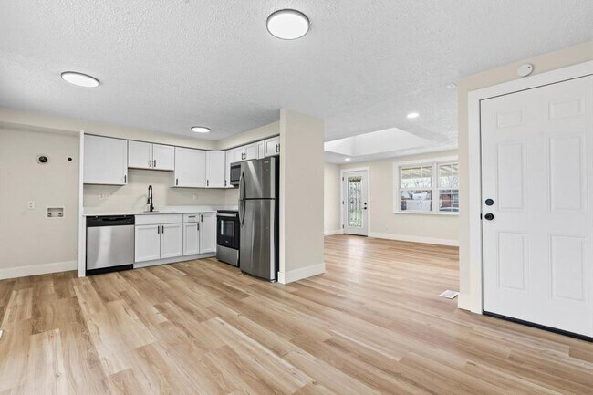 Photo - 7710 Stockholm Dr