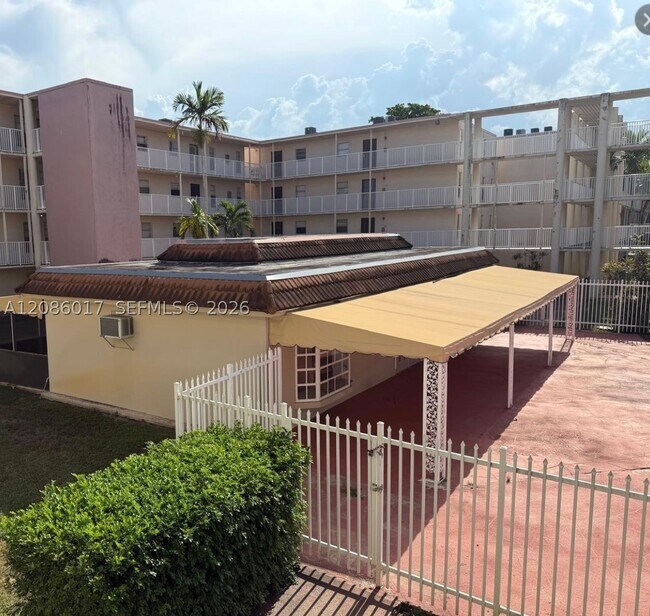 Photo - 2800 NW 56th Ave Unit 403