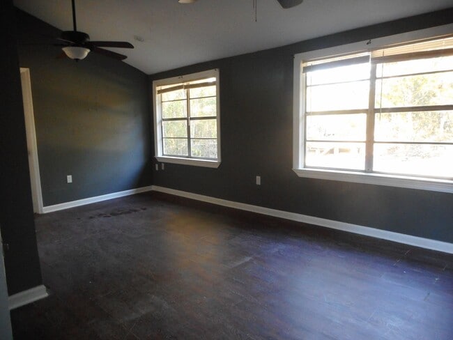 Photo - Adoreable 3 BR 1.5 Bath home!