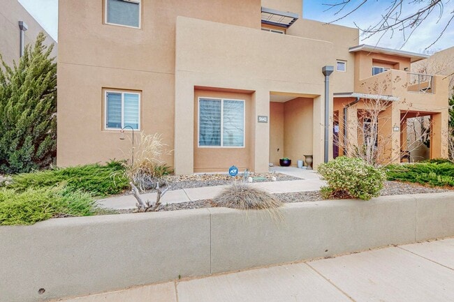 Photo - 3 bedroom, 2 1/2 Bath Pulte Ocotillo Model Home