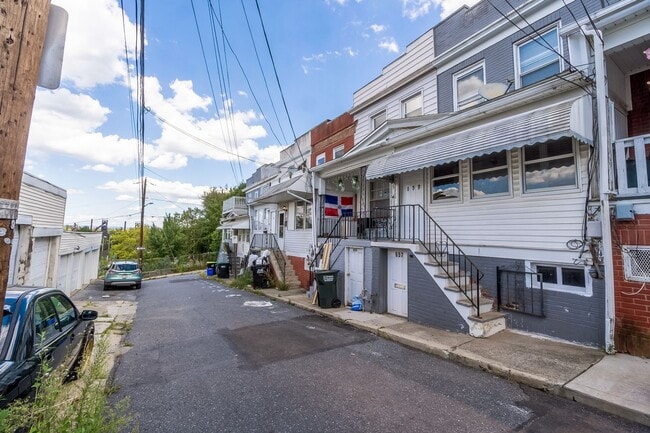 Photo - Updated 3BR Home – Walk to Lehigh & Downto...