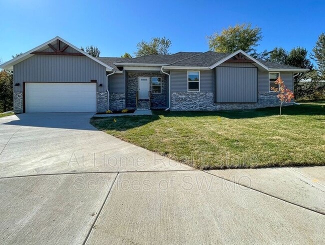 Building Photo - 1908 S 15th St