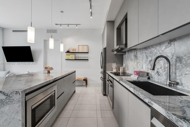 Photo - 1030 15th St Unidad PH3