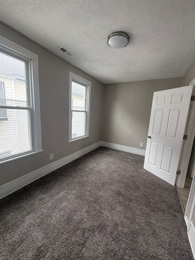 Photo - Lawn7100 Unit Up