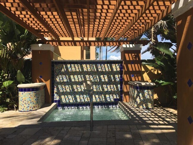 Photo - 117 Yacht Club Way Unidad 307
