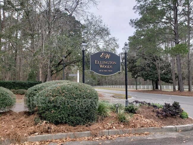 Photo - 1415 Belcourt Ln