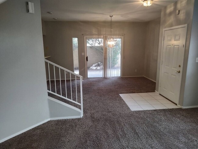 Photo - 2 Bedroom - 2 Bath - 1 Car Garage - Phoenix