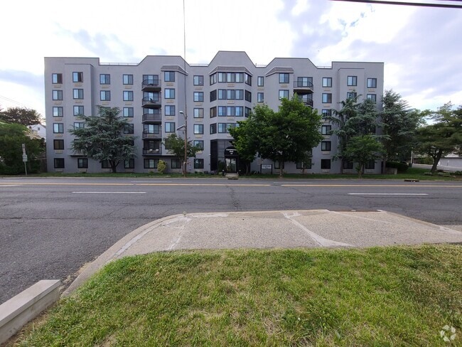 Building Photo - 115 Polifly Rd Unit 2F Rental