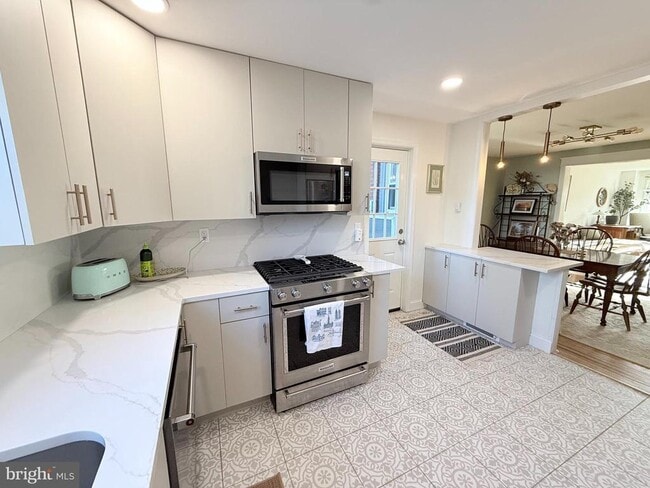 Photo - 3463 W Queen Ln