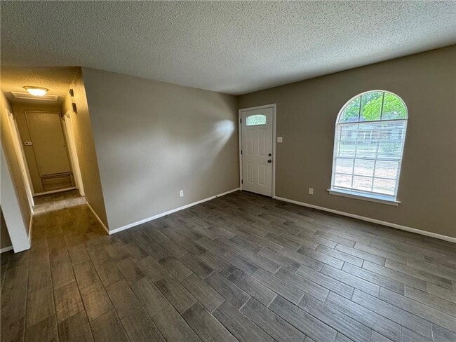 Photo - 6564 Cynthia Dr