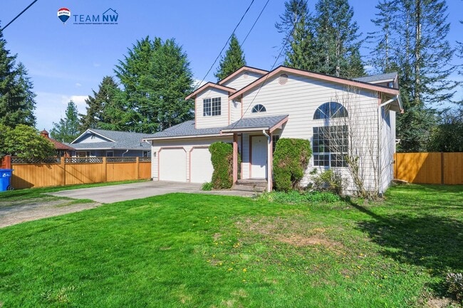 Building Photo - Move in Ready now! 3 bed 2.5ba - Olympia School District