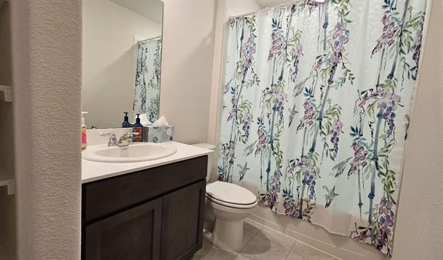 Photo - 708 English Dr